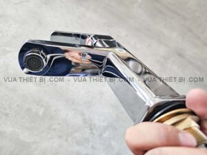 Hinh anh thuc te Voi lavabo VIGLACERA VG112 nong lanh 5