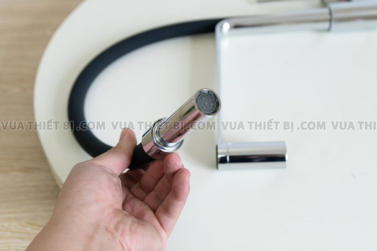 Vòi rửa bát MALLOCA K081C nóng lạnh - Ảnh 4