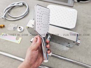 Hinh anh thuc te Voi sen cay Caesar S788C nhiet do 4