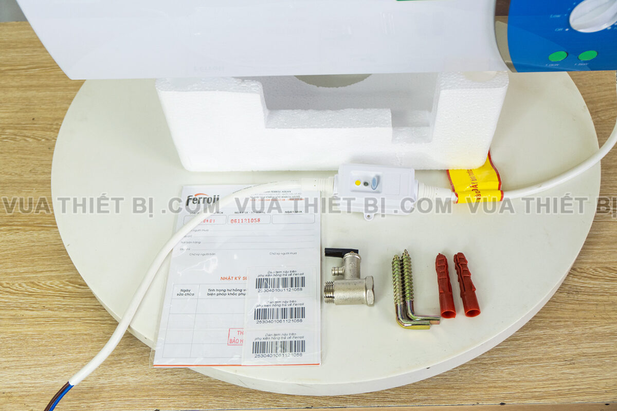 Binh nong lanh Ferroli Verdi AE 15L 20L 30L lit ngang gian tiep 2500w 5