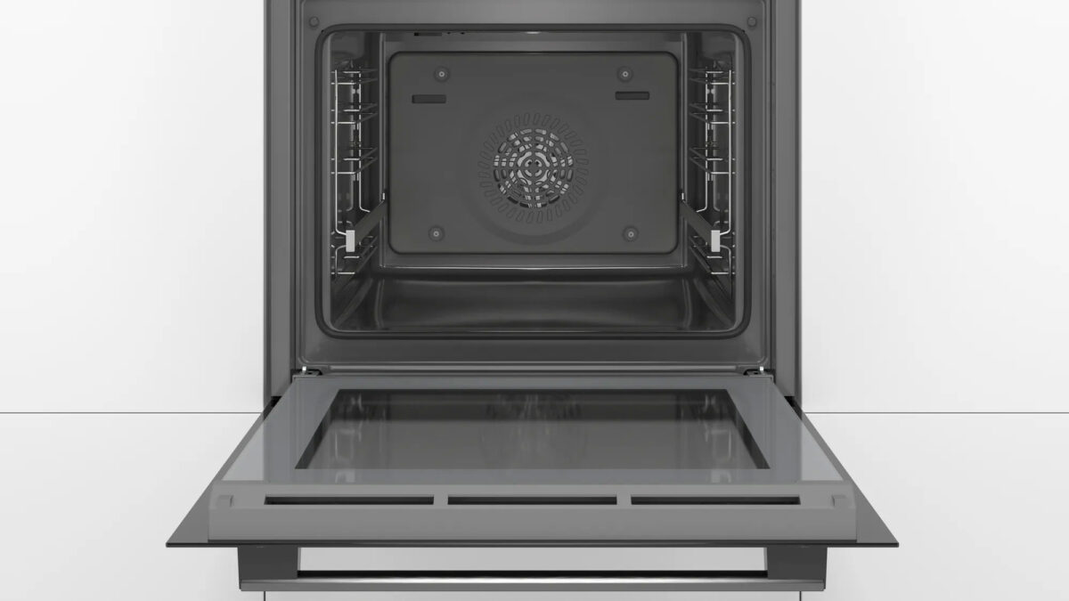 Khoang-trong-Lò-nướng-Bosch-HBG539EB0-Serie-6