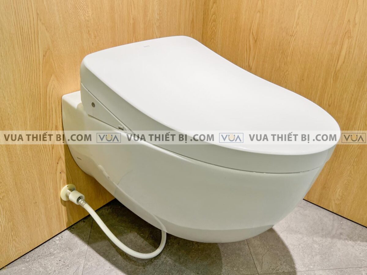 anh thuc te bon cau treo tuong toto cw812reaw tcf4911eznw1 wh172at tca465 mb174pwh nap rua dien tu 4