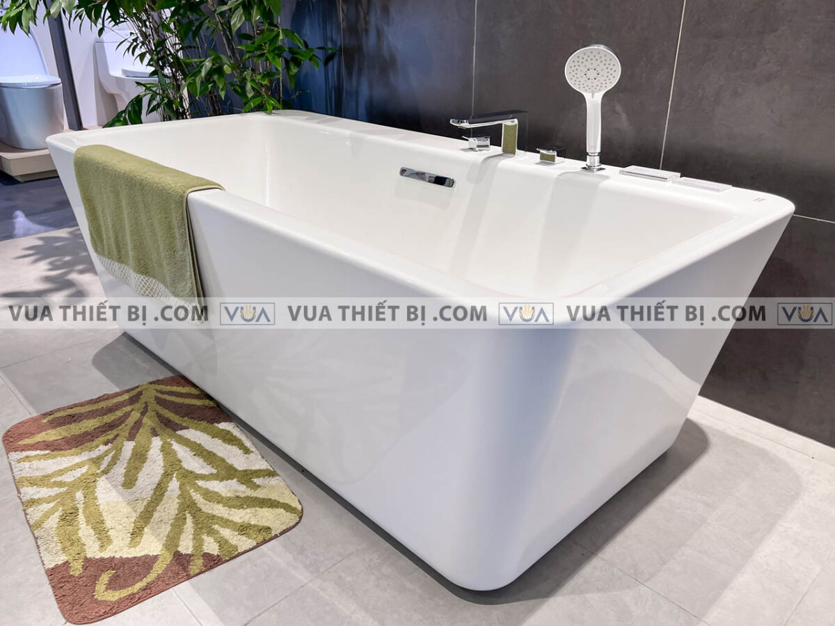 anh thuc te bon tam lap the american standard btas67194h voi sen wf 1300 4