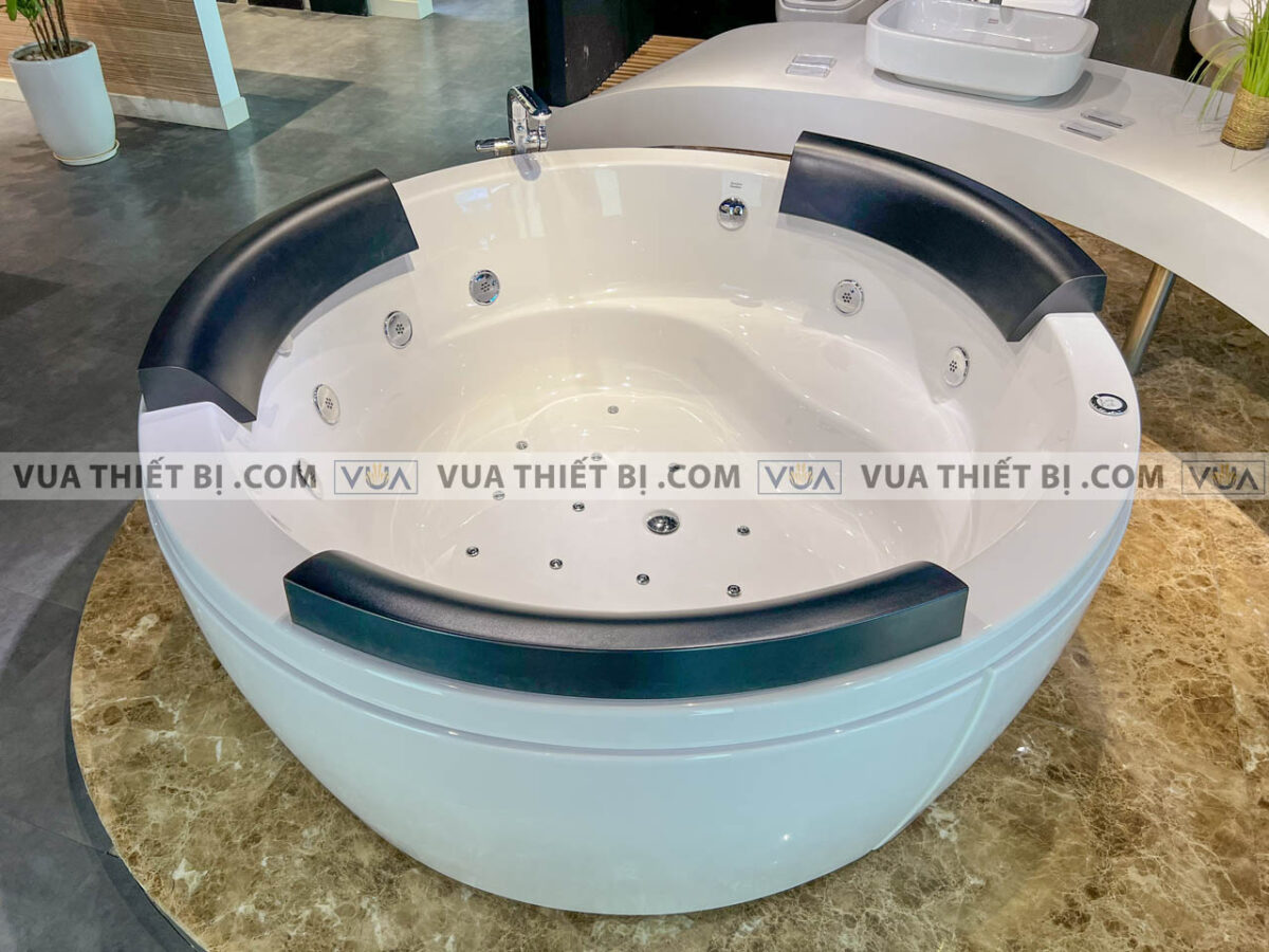 anh thuc te bon tam lap the massage american standard 70212100 wt wf 6816 2