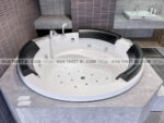 anh thuc te bon tam xay massage american standard 70202100 wt voi sen wf 6800 2