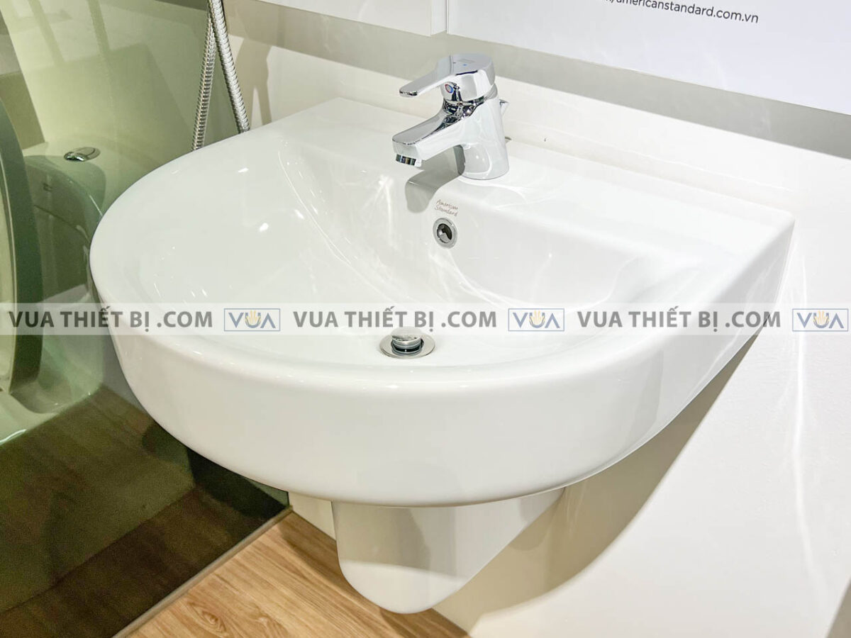 anh thuc te chau lavabo american standard 0553 wt treo tuong chan 0740 wt voi wf 1401 4