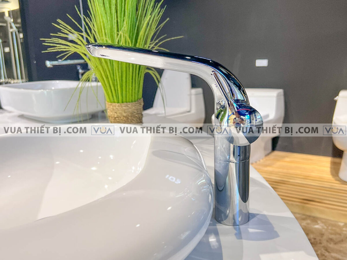 anh thuc te chau lavabo american standard wp f640 dat ban voi wf 6802 3