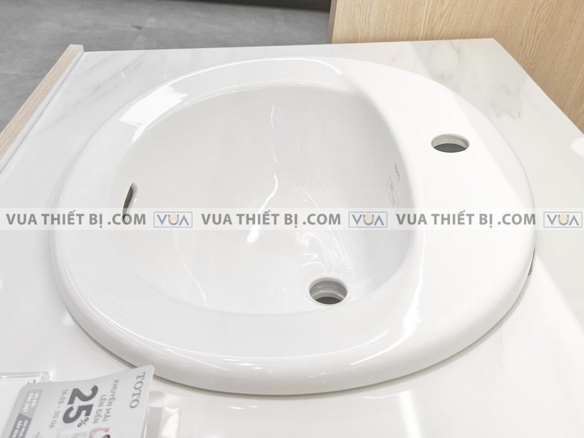 anh thuc te chau rua mat lavabo toto l501c duong vanh5