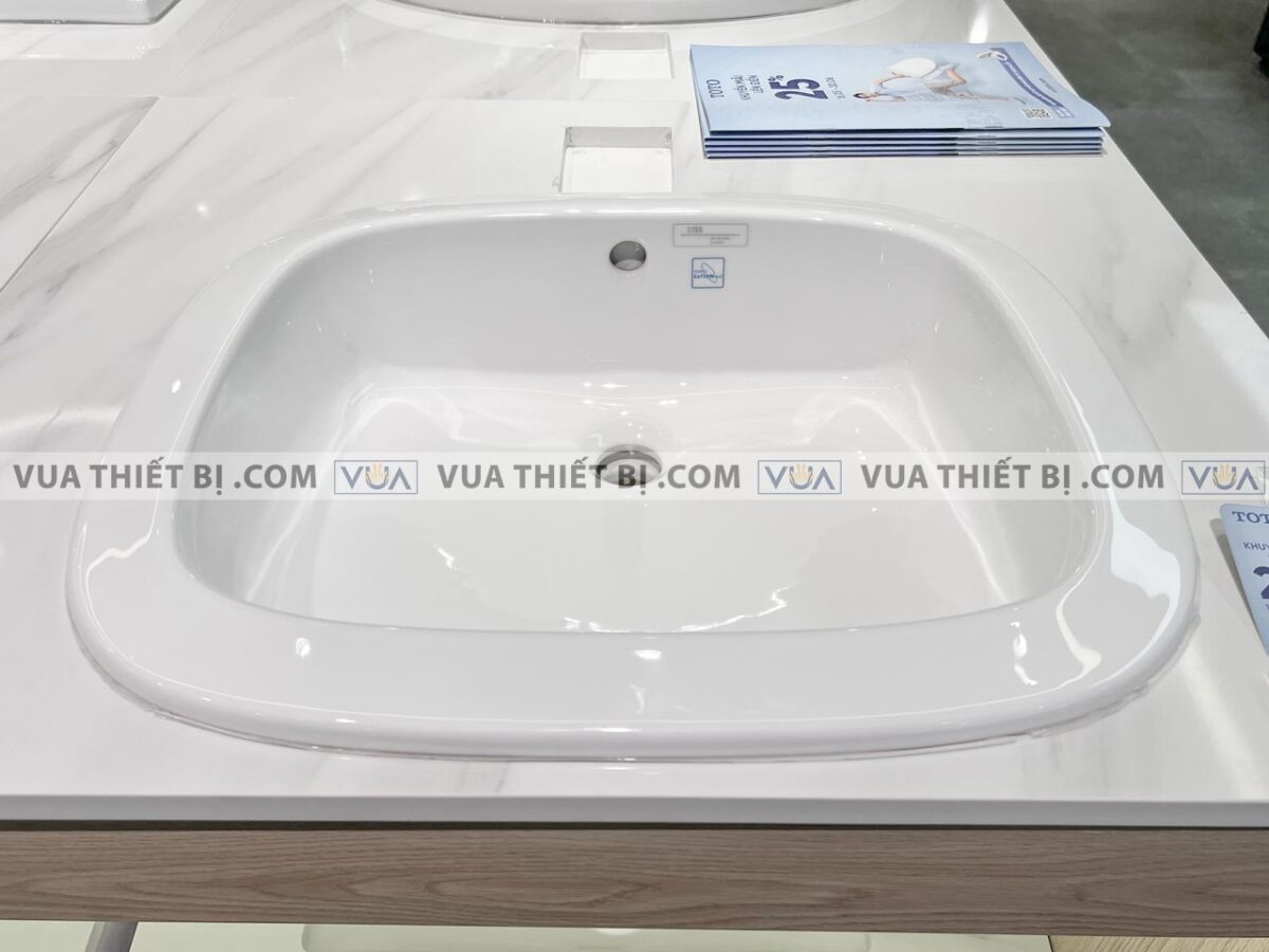 anh thuc te chau rua mat lavabo toto l763 duong vanh 3