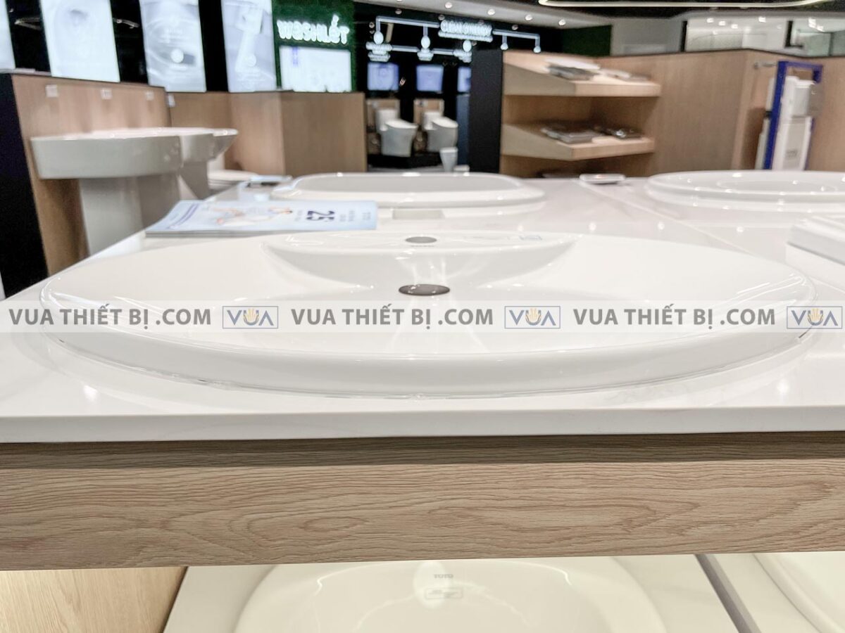 anh thuc te chau rua mat lavabo toto l909c duong vanh 7