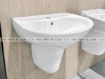 anh thuc te chau rua mat lavabo toto lht240csw chan lung treo tuong 2