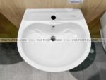 anh thuc te chau rua mat lavabo toto lht300cr lht300cm lht300crm chan lung treo tuong 4