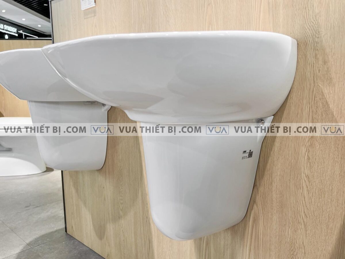 anh thuc te chau rua mat lavabo toto lht300cr lht300cm lht300crm chan lung treo tuong 6