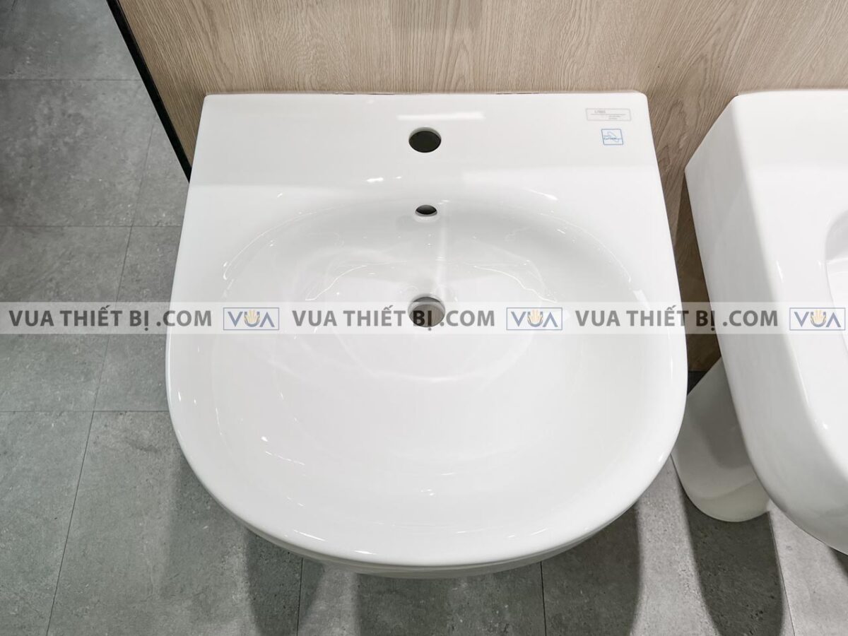anh thuc te chau rua mat lavabo toto lpt766cxw chan dai treo tuong 4