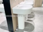 anh thuc te chau rua mat lavabo toto lpt766cxw chan dai treo tuong 8