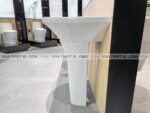 anh thuc te chau rua mat lavabo toto lpt947csw chan dai treo tuong 3