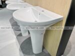 anh thuc te chau rua mat lavabo toto lpt947csw chan dai treo tuong 4