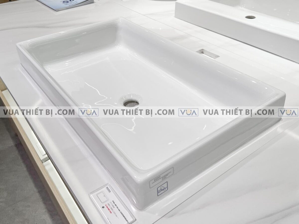 anh thuc te chau rua mat lavabo toto lt1717xw dat ban 1