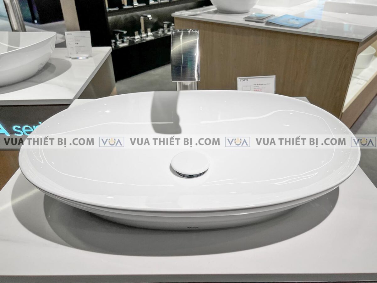 anh thuc te chau rua mat lavabo toto lt4706xw voi tlp01701jbn dat ban 3 1