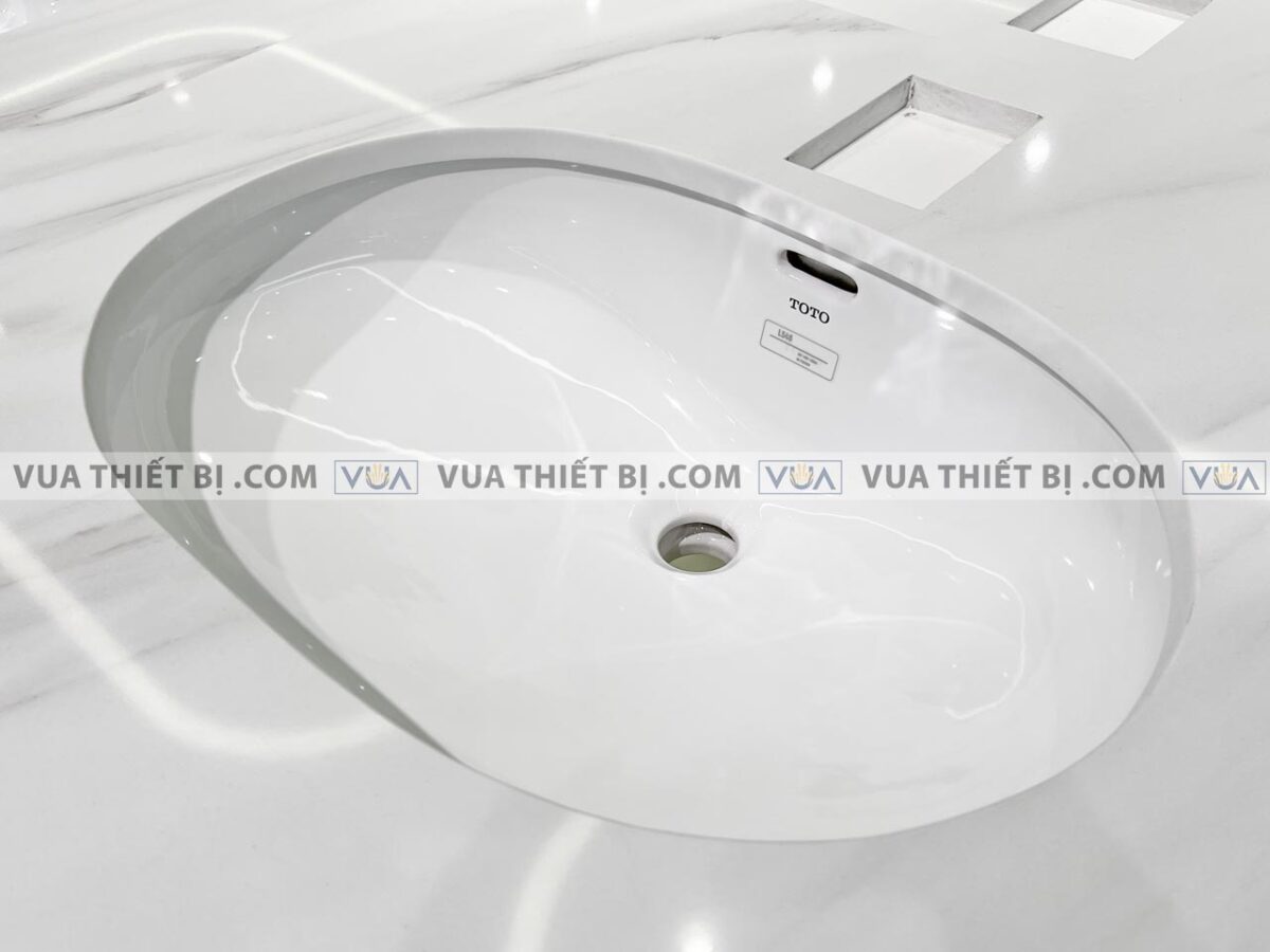 anh thuc te chau rua mat lavabo toto lt546 am ban 1