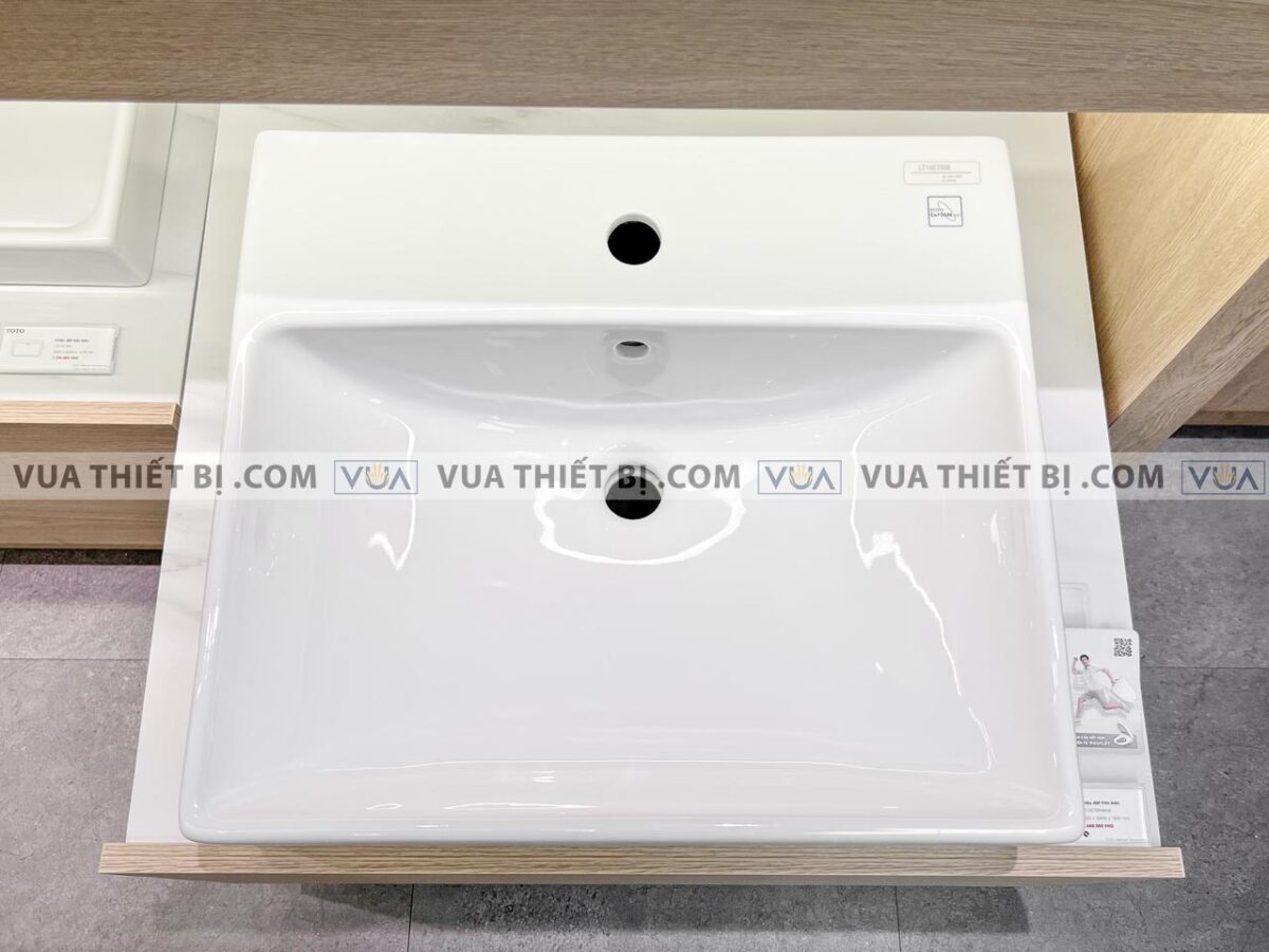 anh thuc te chau rua mat lavabo toto lt710ctrm dat ban 2