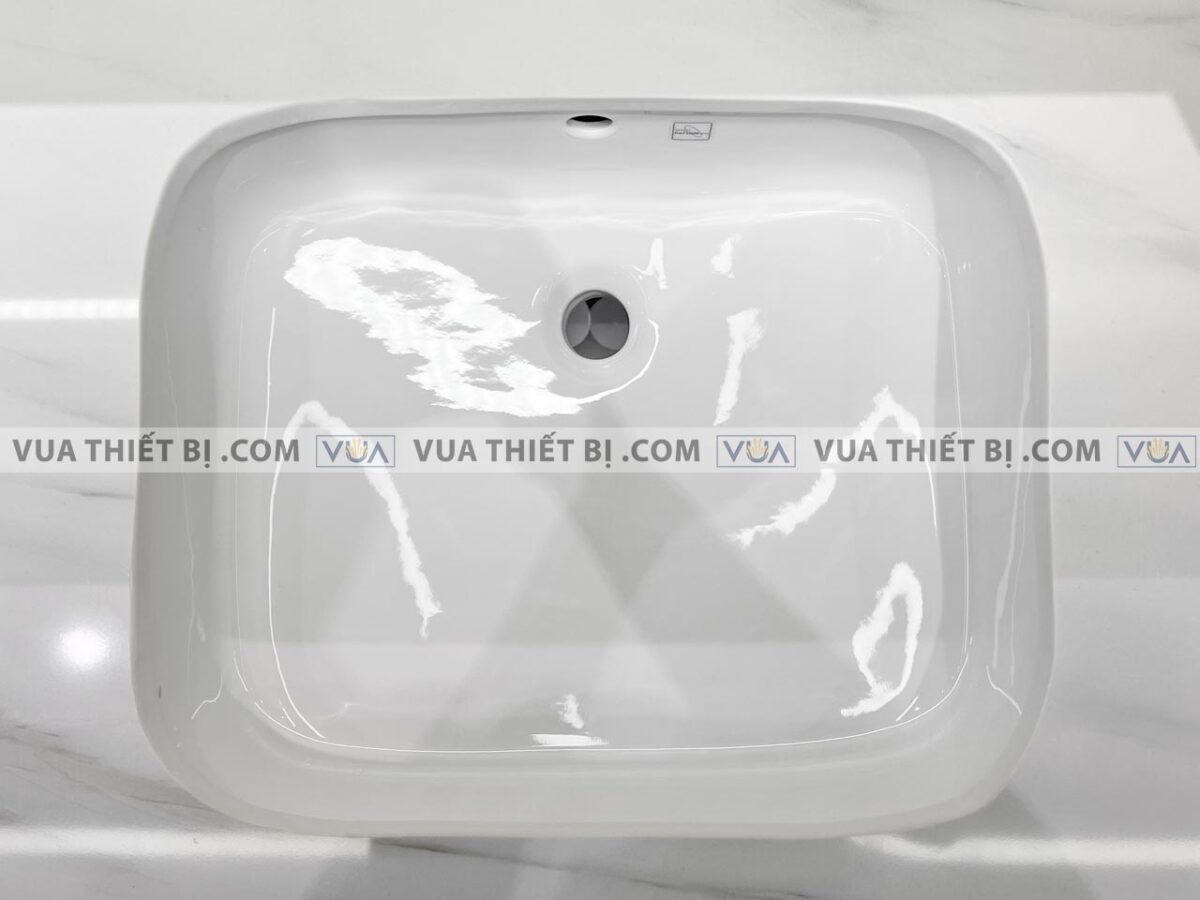 anh thuc te chau rua mat lavabo toto lt765xw am ban 1