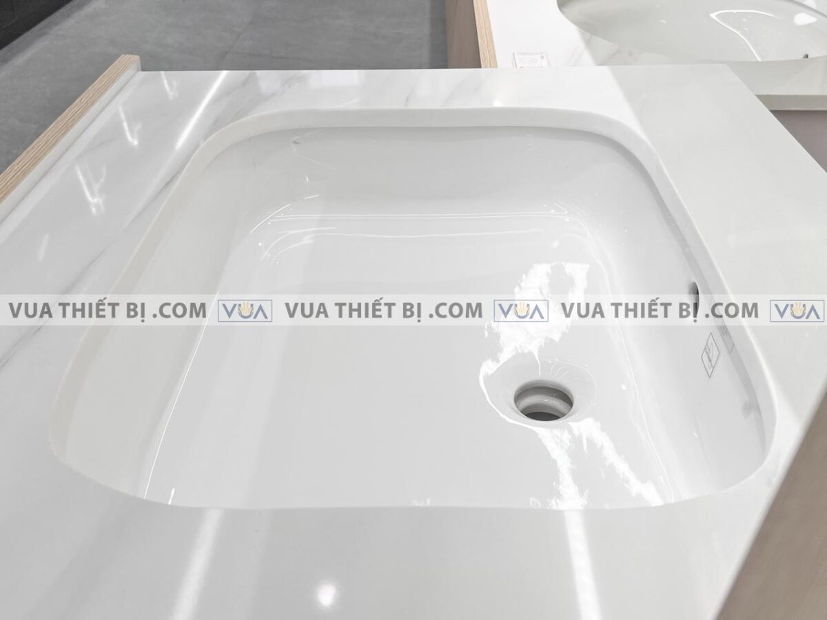 anh thuc te chau rua mat lavabo toto lt765xw am ban 4