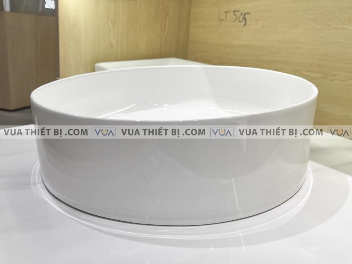 anh thuc te chau rua mat lavabo toto lw573jwf dat ban 3