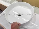 anh thuc te chau rua mat lavabo toto lw573jwf dat ban 4