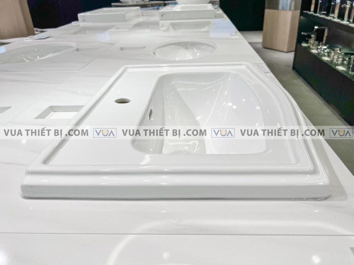 anh thuc te chau rua mat lavabo toto lw781cj duong vanh 4