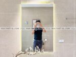 anh thuc te guong phong tam toto ym6090a chong moc 600x900mm 2