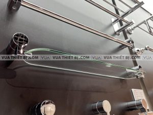 anh thuc te ke guong toto tx705ae 3