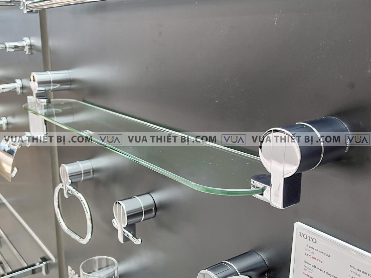 anh thuc te ke guong toto tx705ae 6