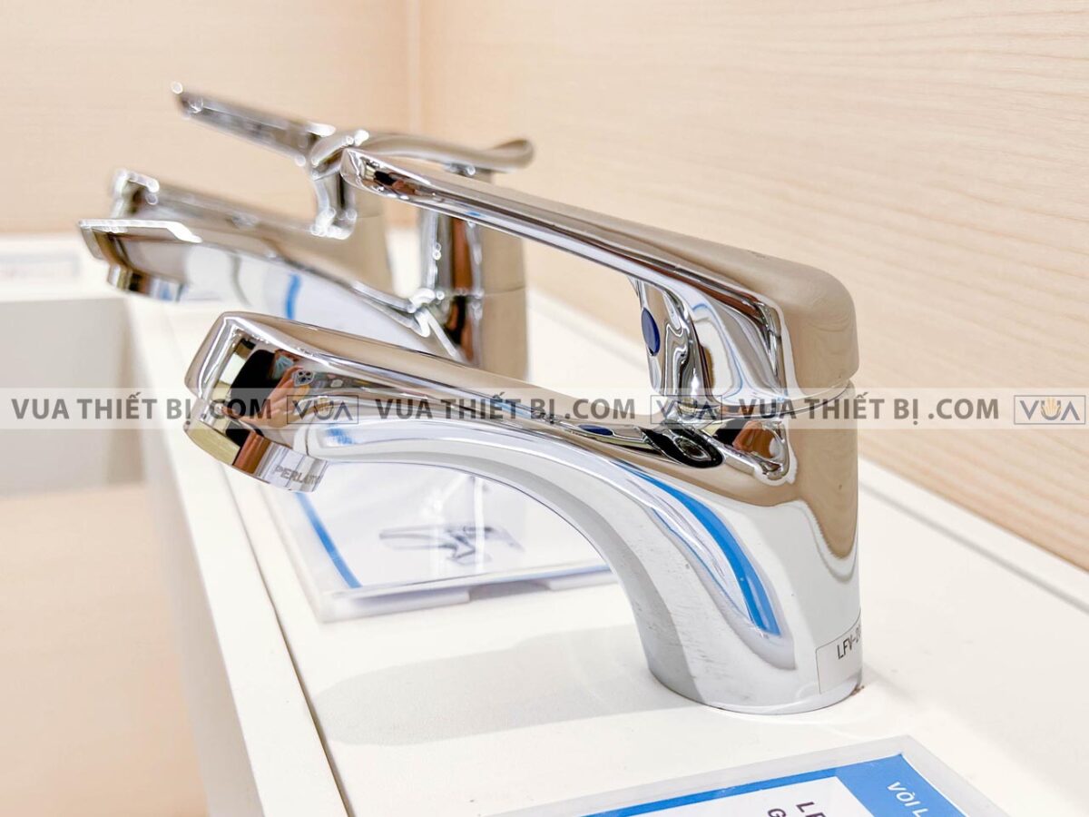 anh thuc te voi chau lavabo inax lfv 20s chi lanh 2