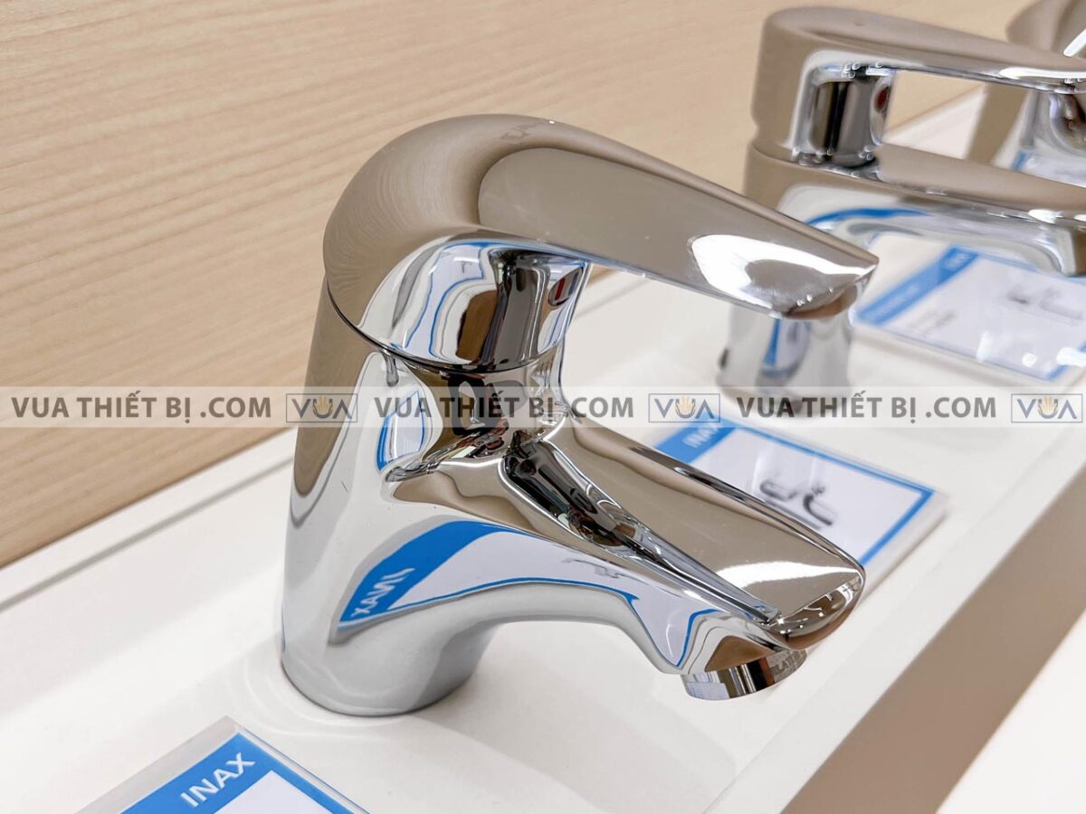 anh thuc te voi chau lavabo inax lfv 3002s nong lanh 1