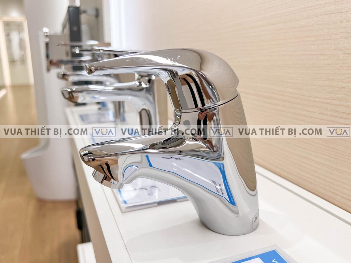 anh thuc te voi chau lavabo inax lfv 3002s nong lanh 2