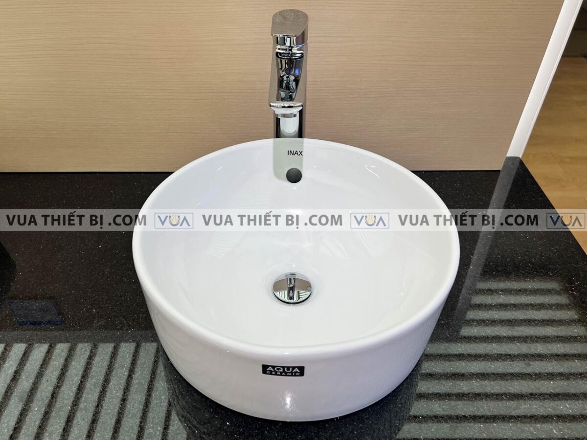 anh thuc te voi chau lavabo inax lfv 502sh co cao nong lanh 3