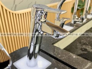 anh thuc te voi chau lavabo inax lfv 6012sh co cao nong lanh 1