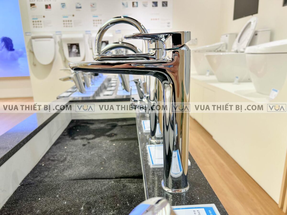 anh thuc te voi chau lavabo inax lfv 652sh co cao nong lanh 3