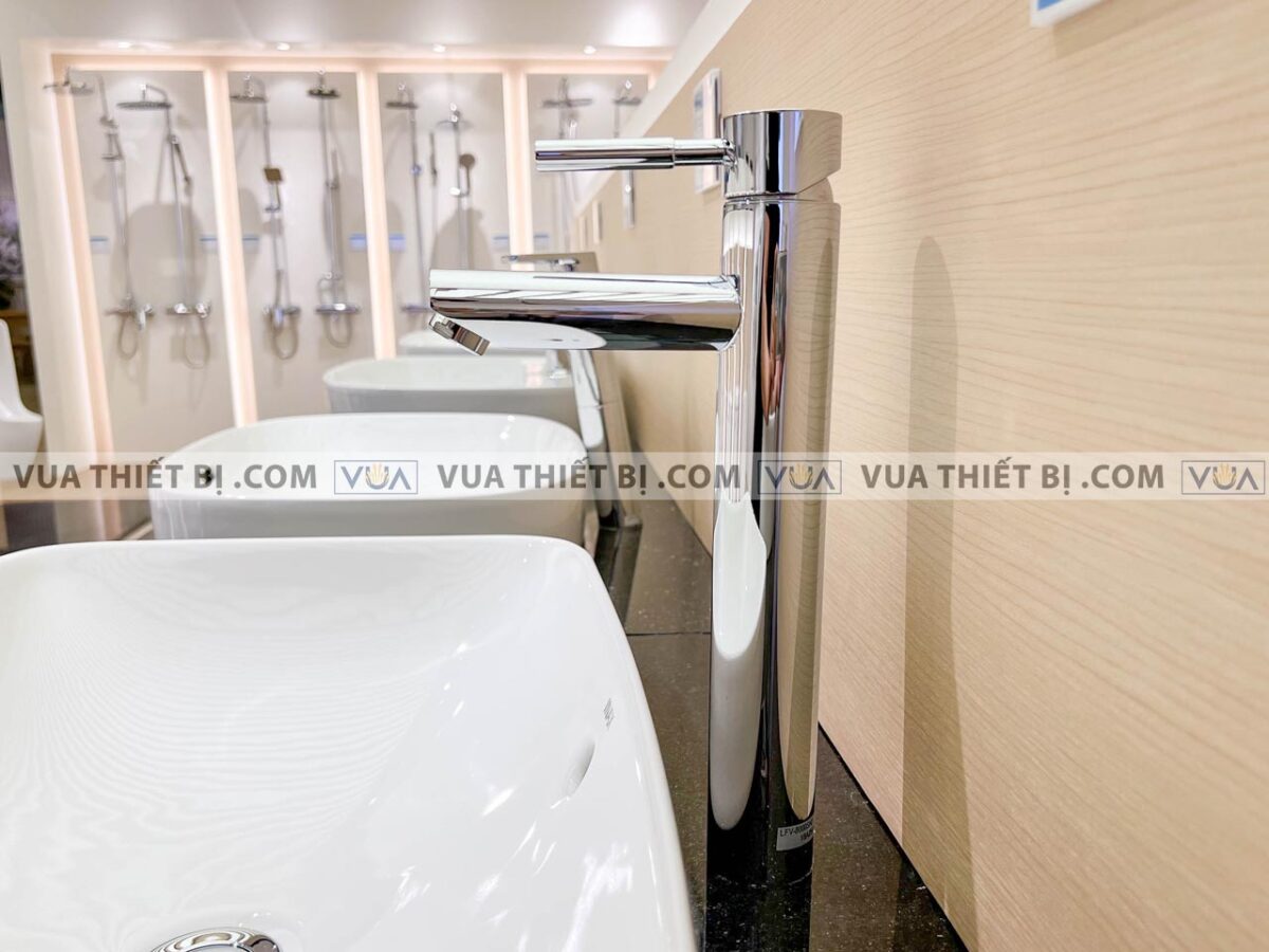 anh thuc te voi chau lavabo inax lfv 8000sh2 co cao nong lanh 3
