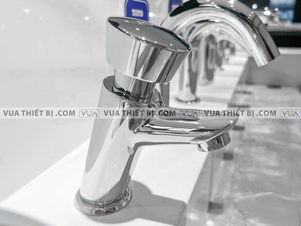 anh thuc te voi chau lavabo toto dl102 chi lanh 3