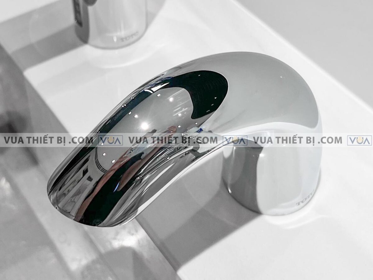 anh thuc te voi chau lavabo toto ten40anv900 tn78 9v900 hap004a cam ung nuoc lanh pin 3