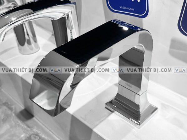 anh thuc te voi chau lavabo toto tle21006a cam ung 1
