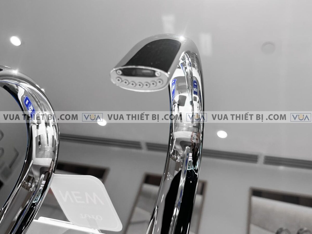 anh thuc te voi chau lavabo toto tle24008a cam ung co cao 5