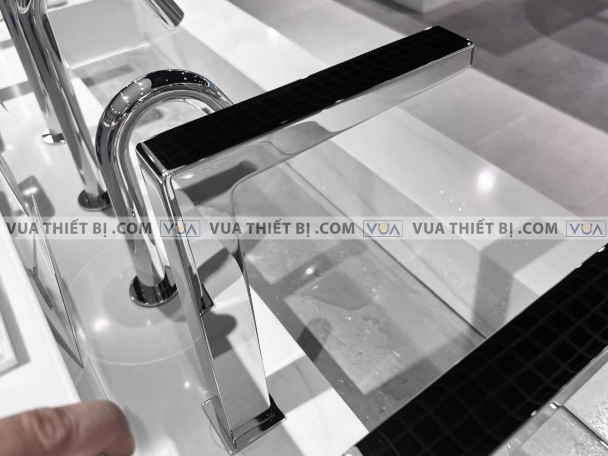 anh thuc te voi chau lavabo toto tle25008a cam ung co cao 6