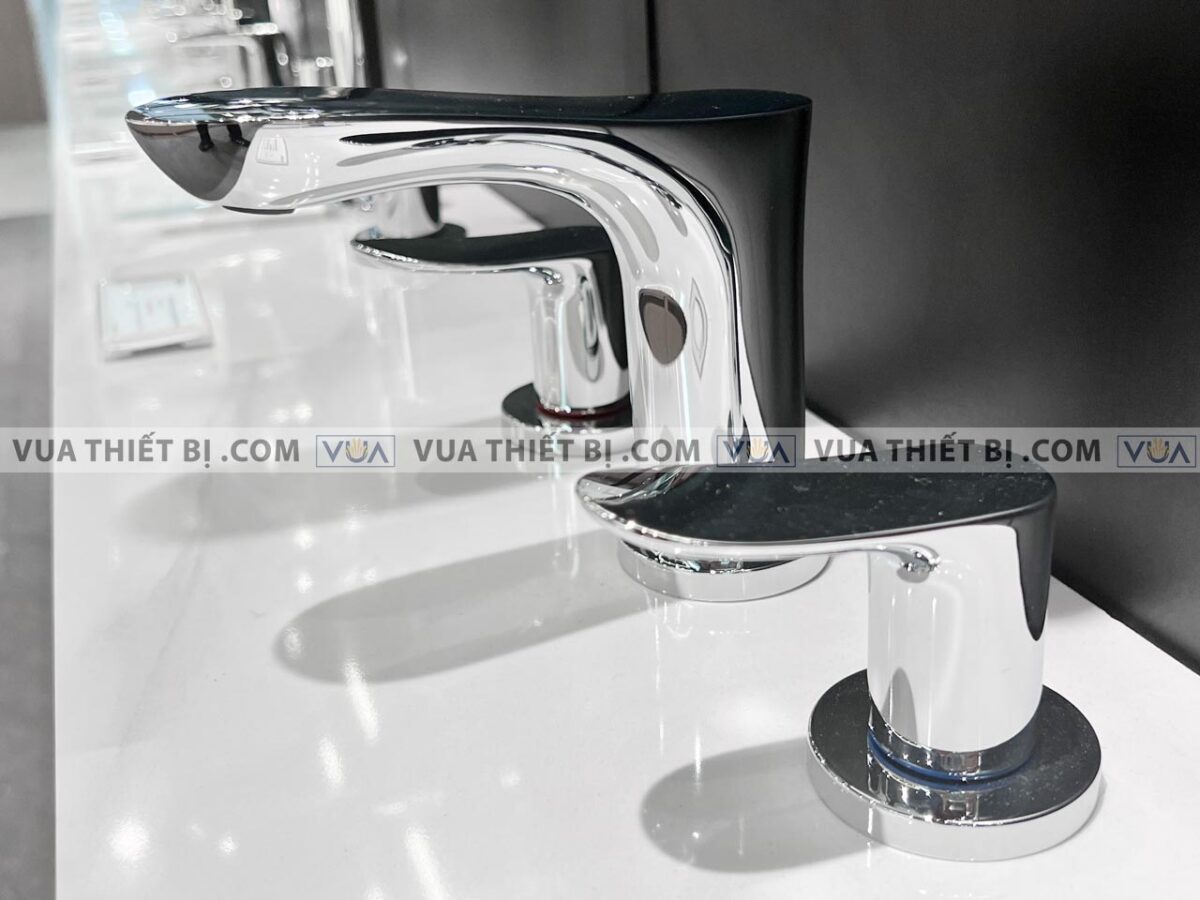 anh thuc te voi chau lavabo toto tlg01201b nong lanh 3 lo go 3