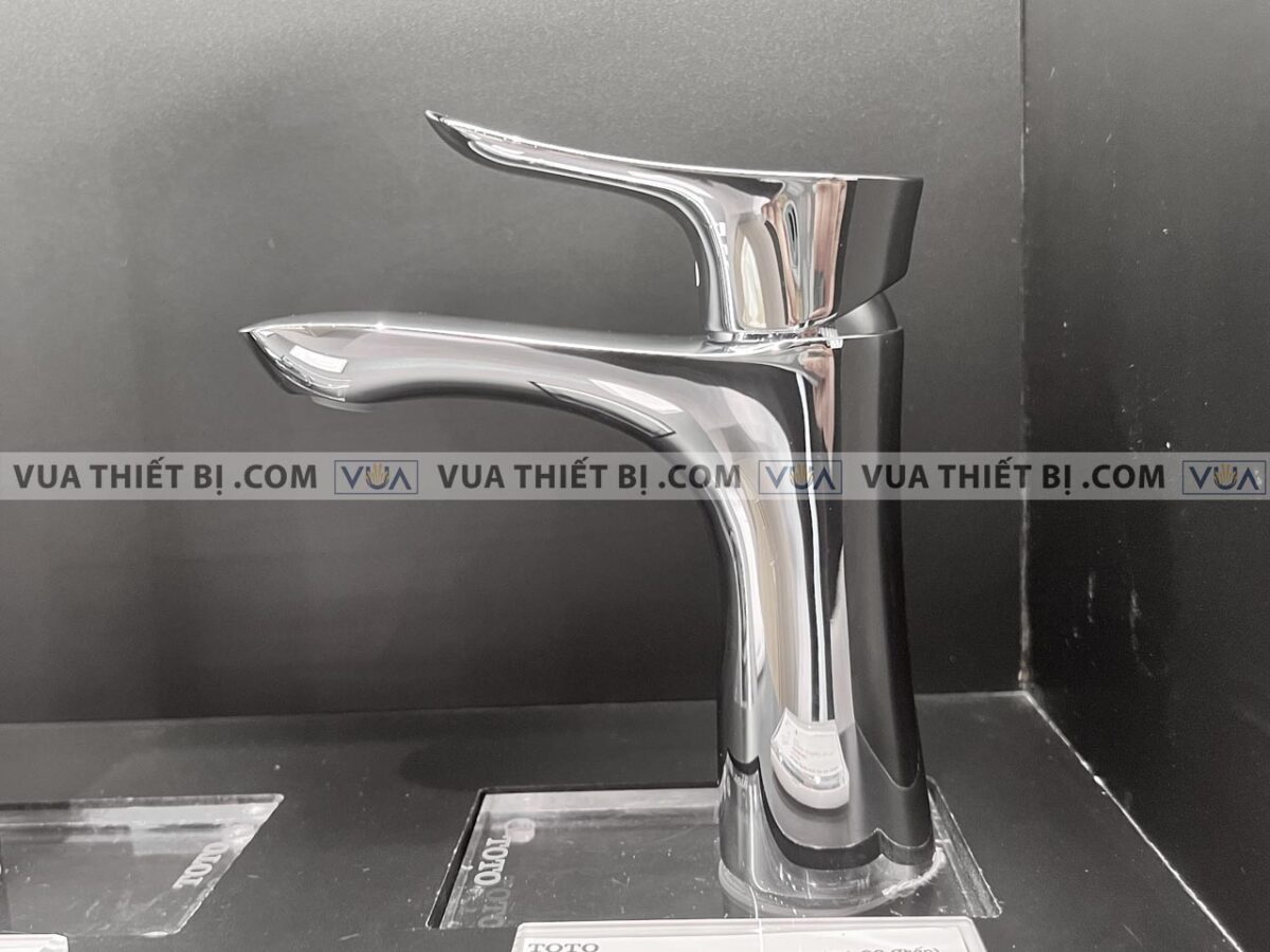 anh thuc te voi chau lavabo toto tlg01301v nong lanh go 1
