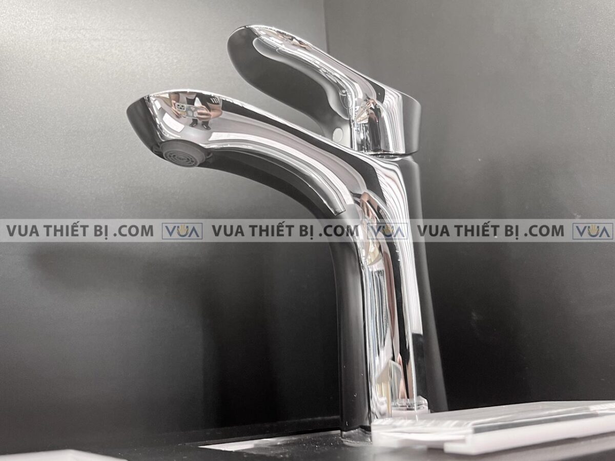anh thuc te voi chau lavabo toto tlg01301v nong lanh go 4