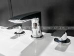 anh thuc te voi chau lavabo toto tlg04201b nong lanh 3 lo ga 3