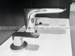 anh thuc te voi chau lavabo toto tlg04201b nong lanh 3 lo ga 4